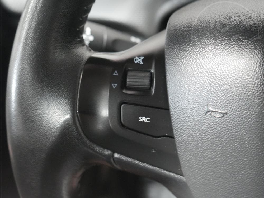 2014 Peugeot 2008 - 14