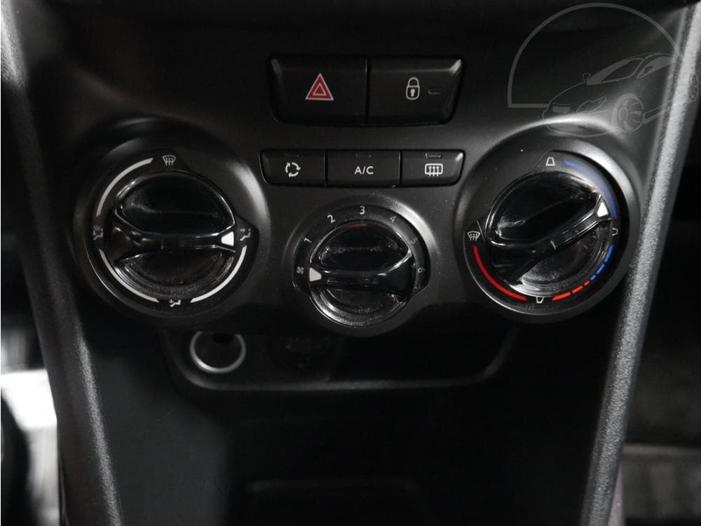 2014 Peugeot 2008 - 18