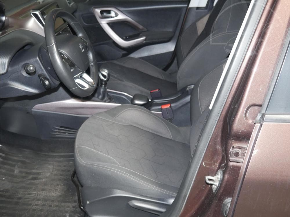 2014 Peugeot 2008 - 9