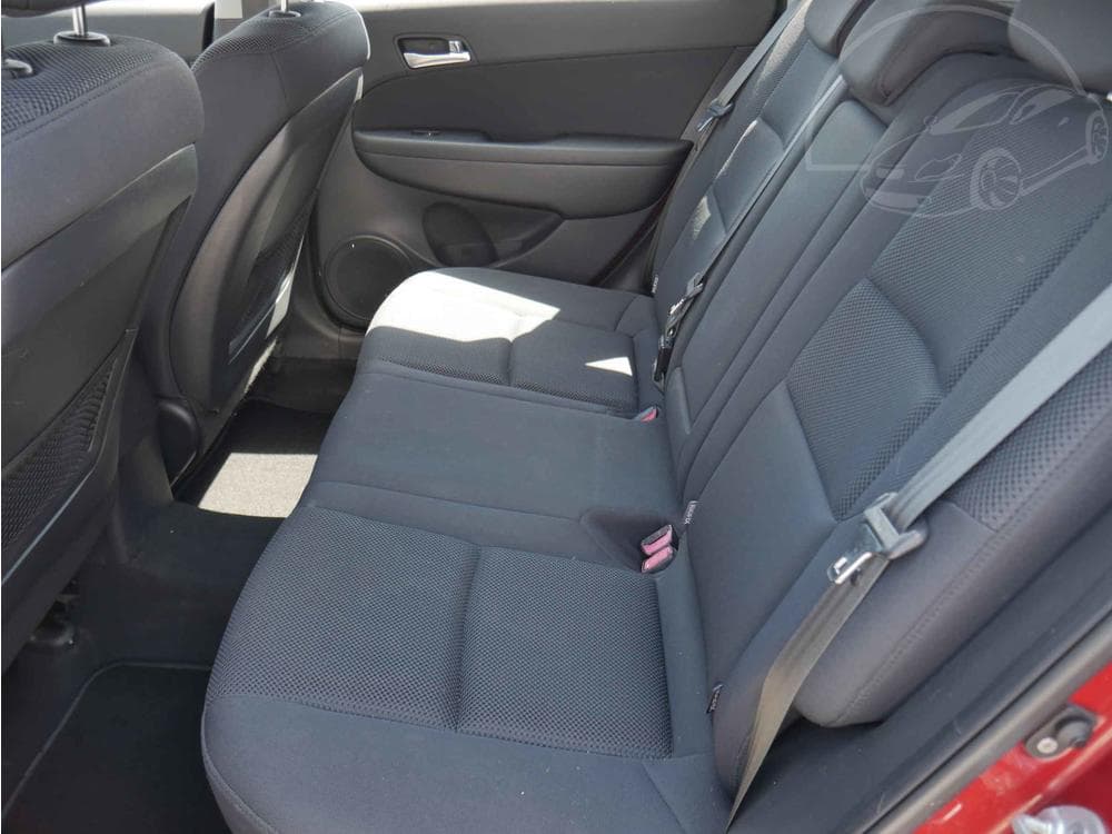 2010 Hyundai i30 - 10