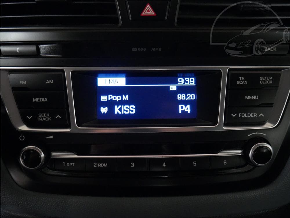 2017 Hyundai i20 - 27