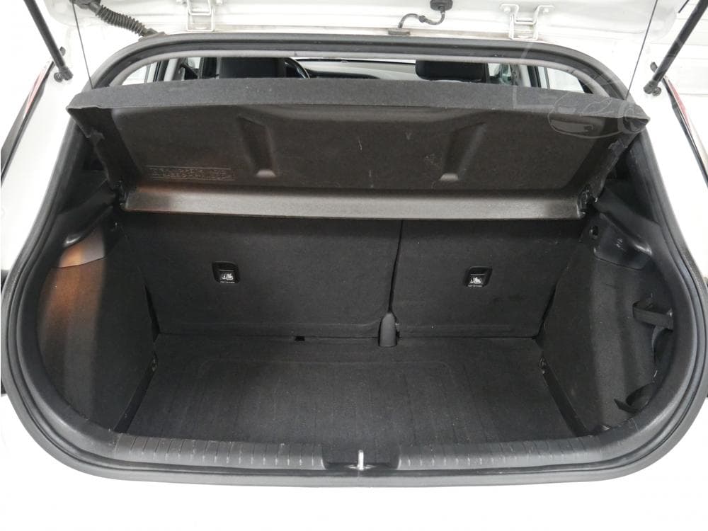 2017 Hyundai i20 - 13