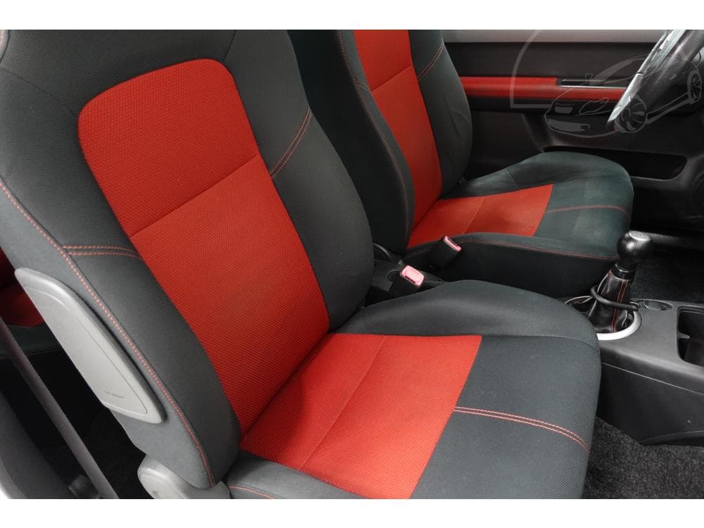 2010 Suzuki SWIFT - 11