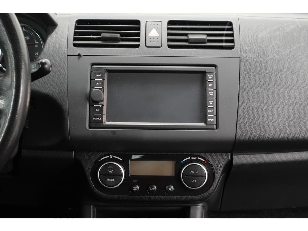 2010 Suzuki SWIFT - 13