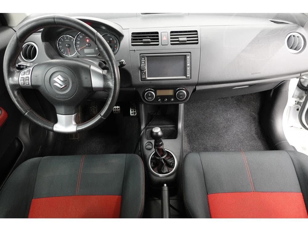2010 Suzuki SWIFT - 8