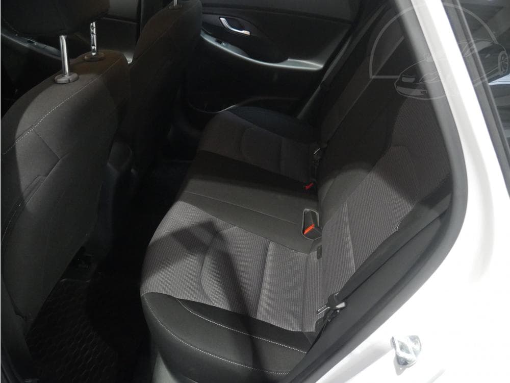 2020 Hyundai i30 - 28