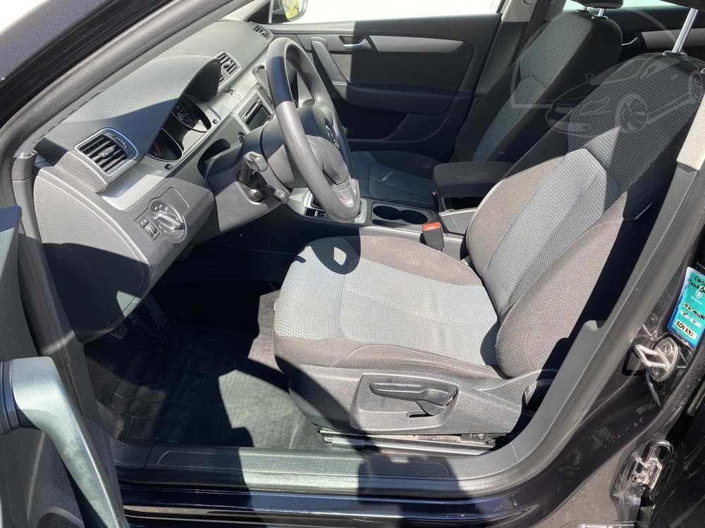 2014 Volkswagen PASSAT - 17