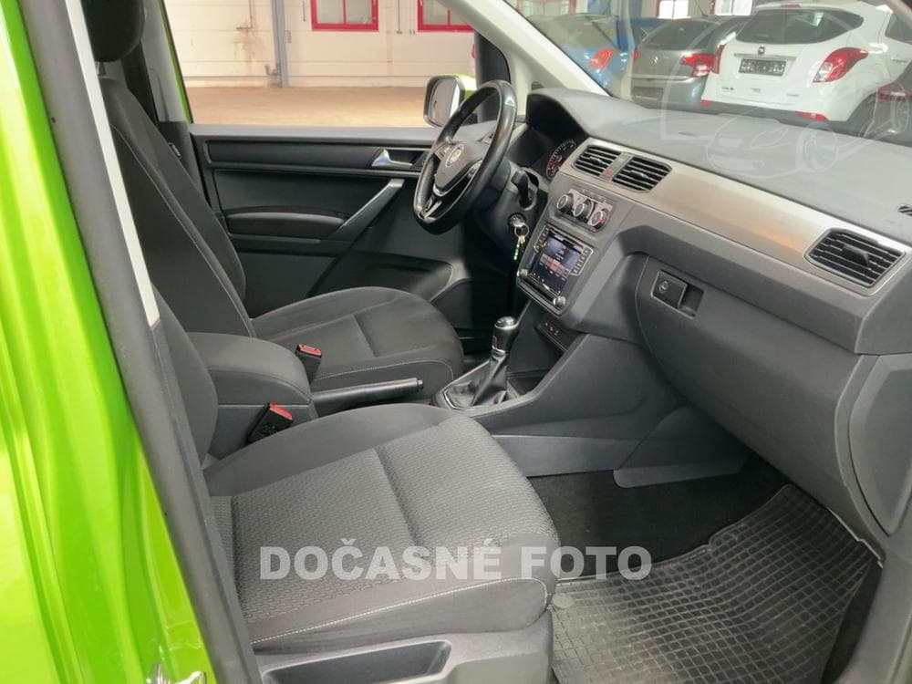 2017 Volkswagen CADDY - 9
