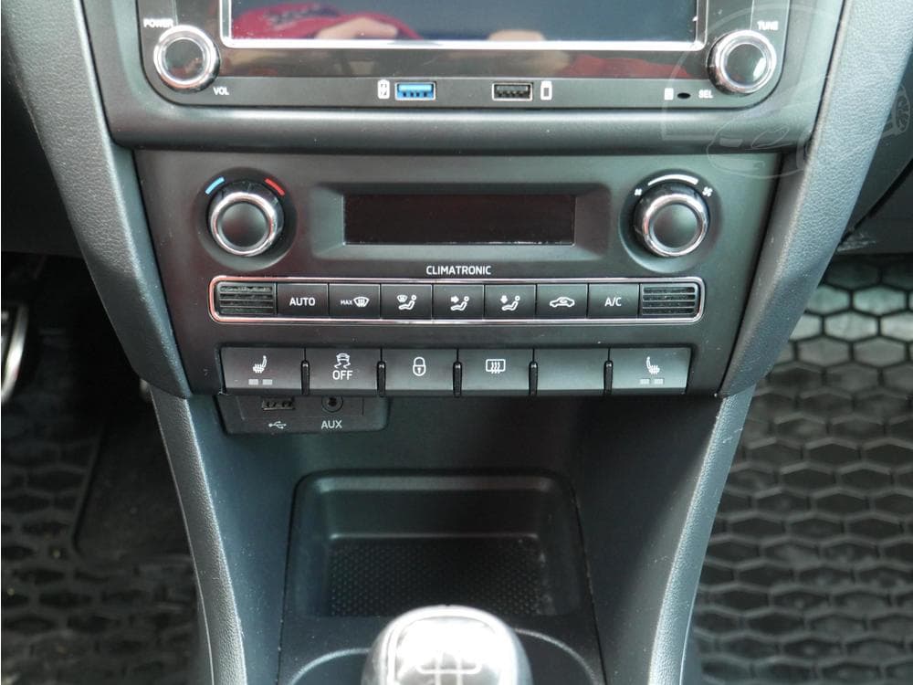2014 Škoda RAPID - 27
