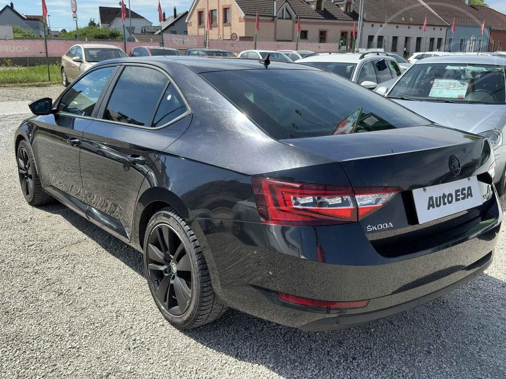 2015 Škoda SUPERB - 6