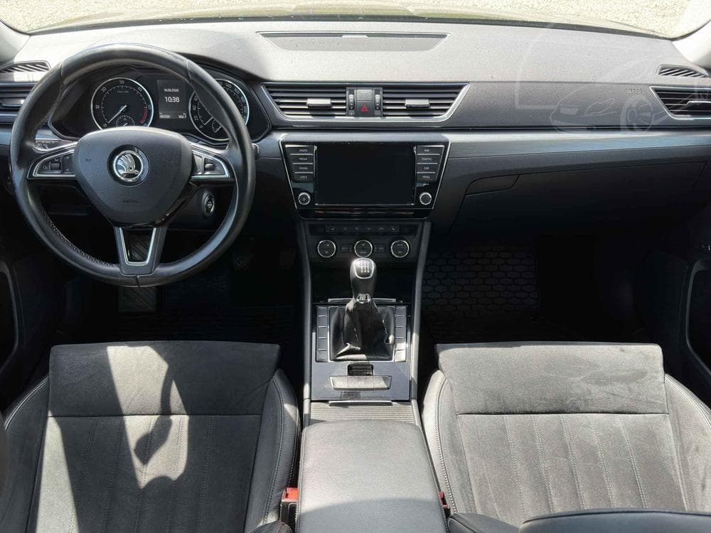 2015 Škoda SUPERB - 8
