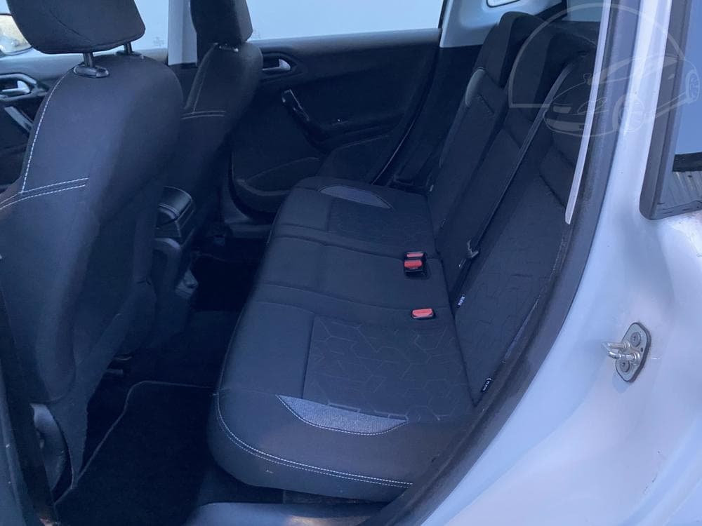 2019 Peugeot 2008 - 10