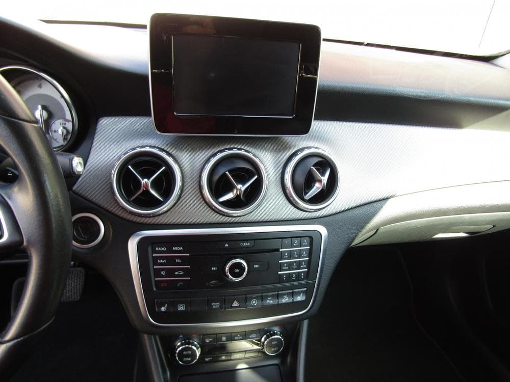 2016 Mercedes-Benz GLA - 40