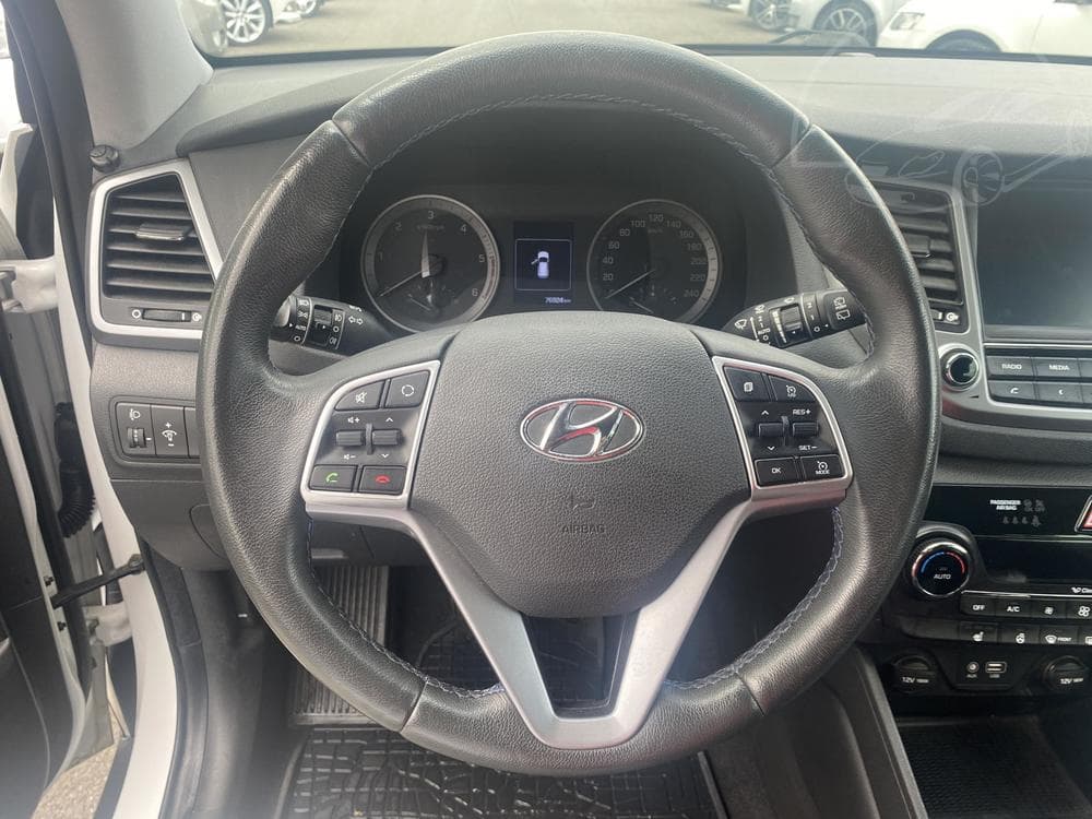 2016 Hyundai TUCSON - 11