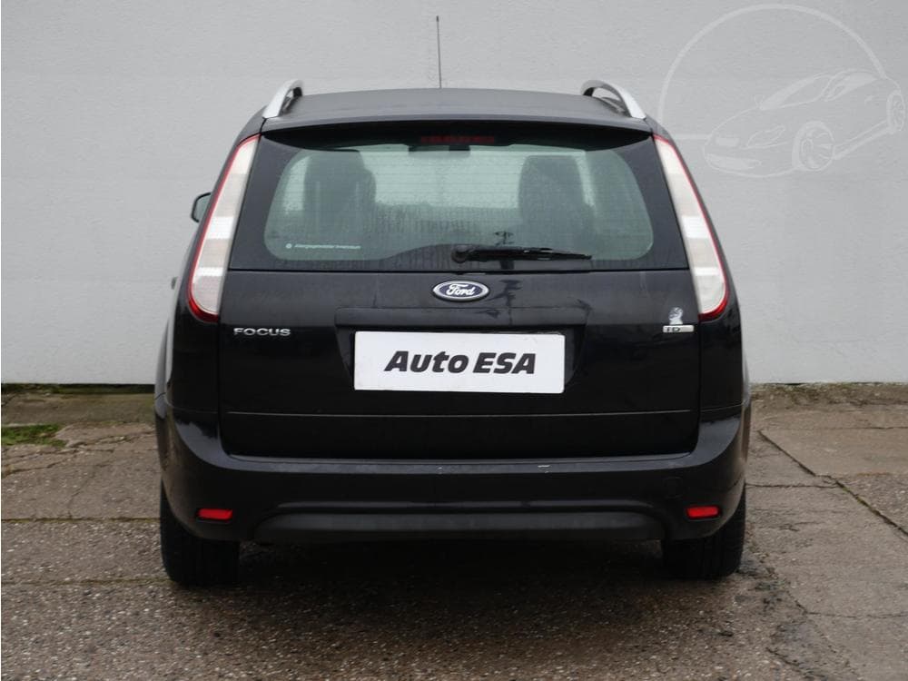 2010 Ford FOCUS - 5