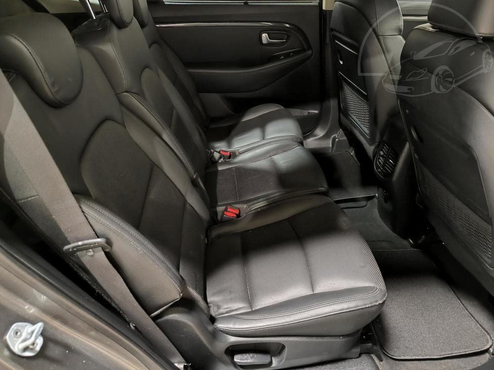 2015 Kia CARENS - 11