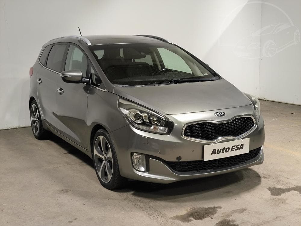 2015 Kia CARENS