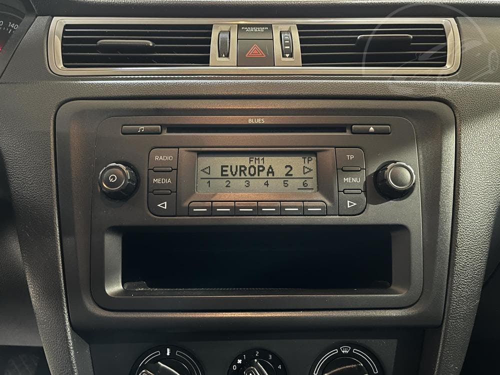 2013 Škoda RAPID - 11