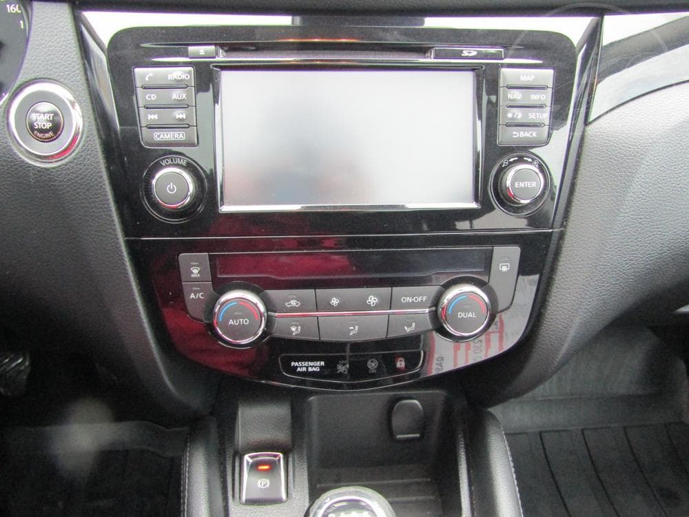 2015 Nissan Qashqai - 16