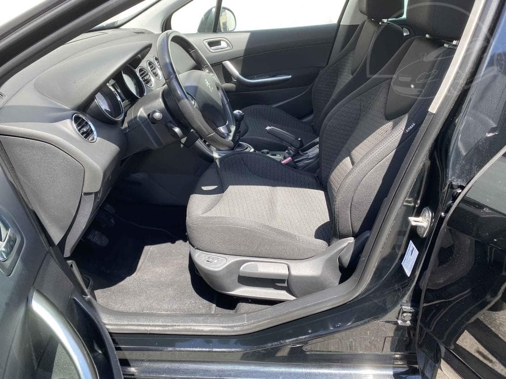 2012 Peugeot 308 - 9