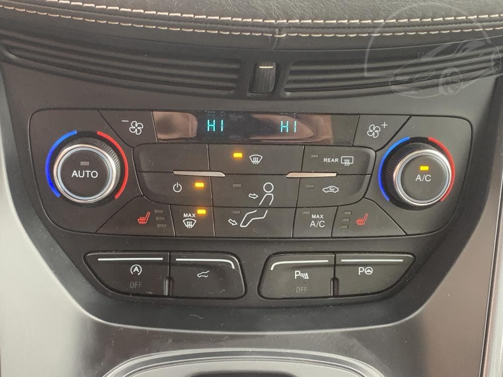 2017 Ford KUGA - 52