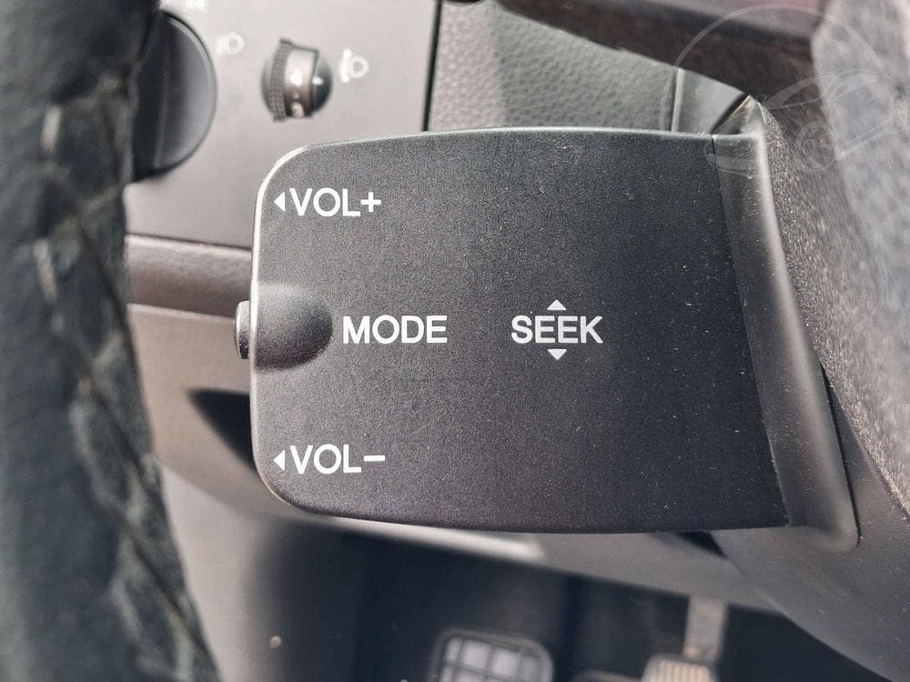 2006 Ford FOCUS - 12
