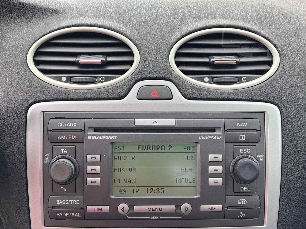 2006 Ford FOCUS - 13