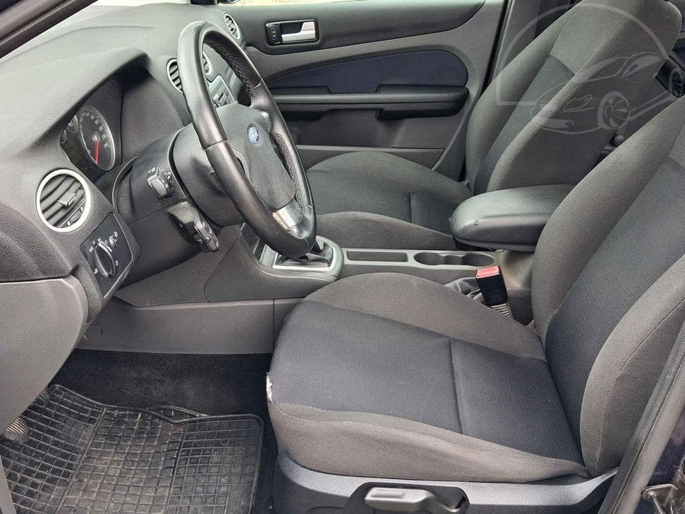 2006 Ford FOCUS - 9