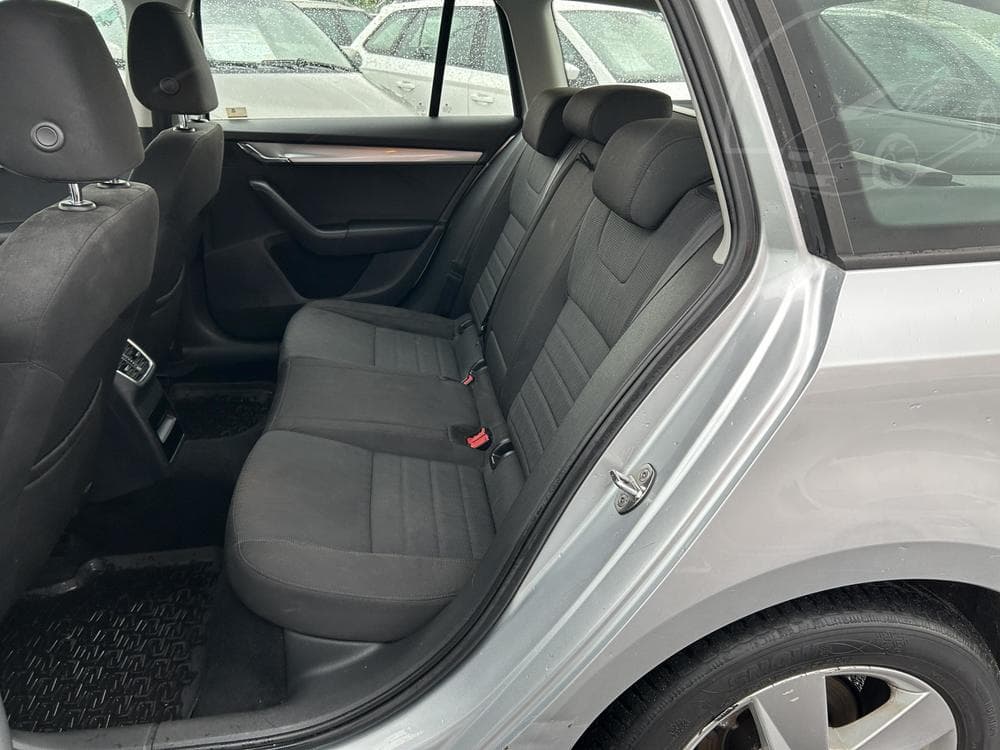 2014 Škoda OCTAVIA - 19