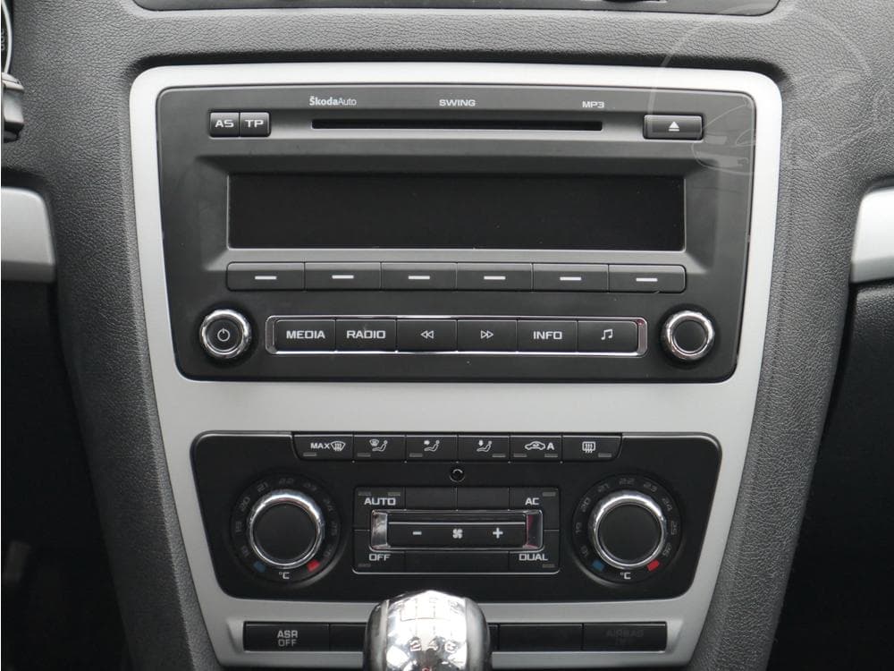 2010 Škoda OCTAVIA - 11