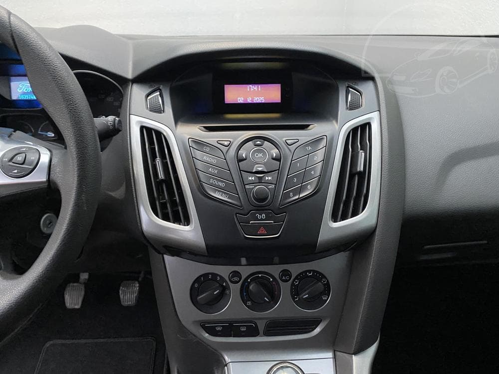 2012 Ford FOCUS - 12