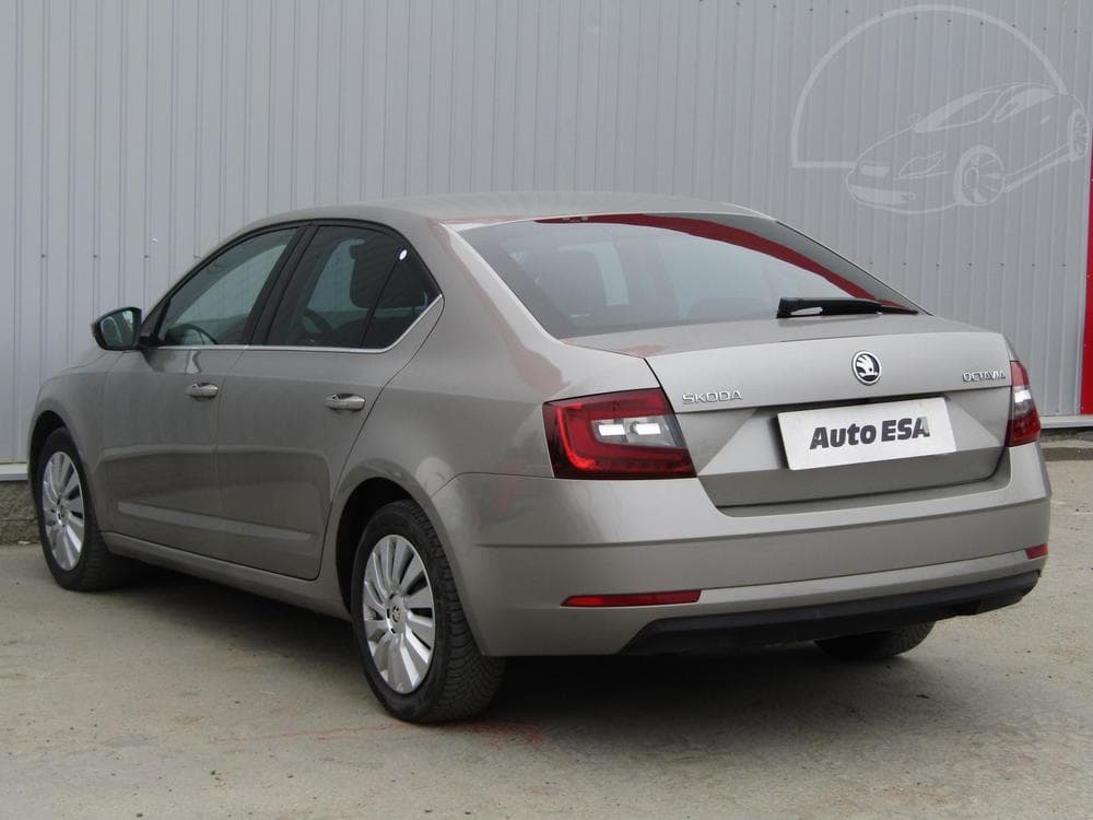 2017 Škoda OCTAVIA - 11