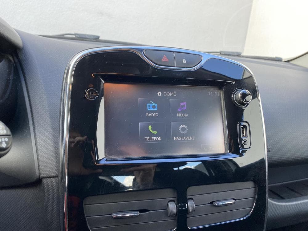 2015 Renault CLIO - 16