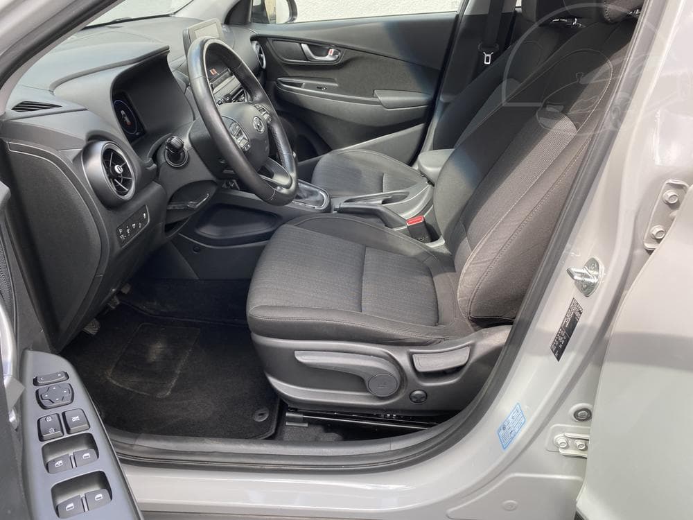 2021 Hyundai KONA - 9