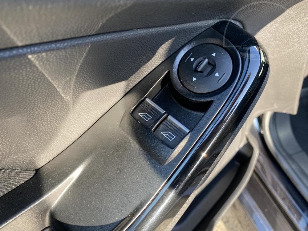 2015 Ford FIESTA - 14