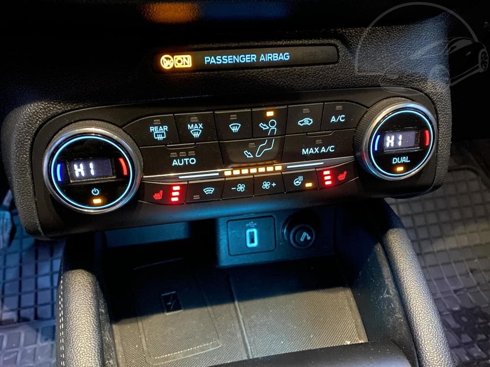 2019 Ford Focus - 27