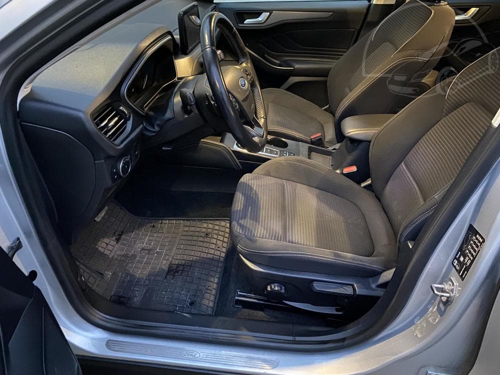 2019 Ford Focus - 17