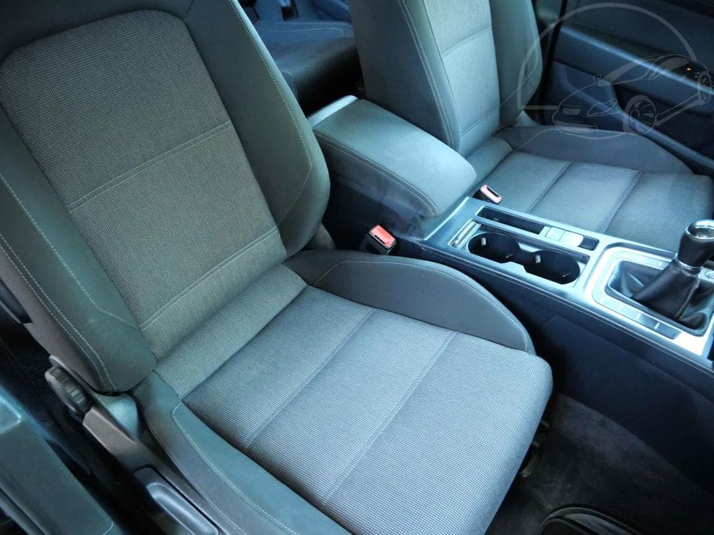 2015 Volkswagen PASSAT - 11