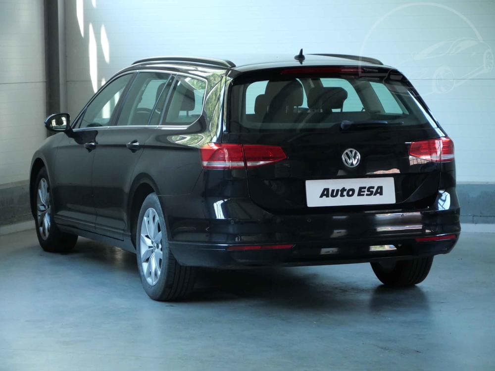 2015 Volkswagen PASSAT - 6
