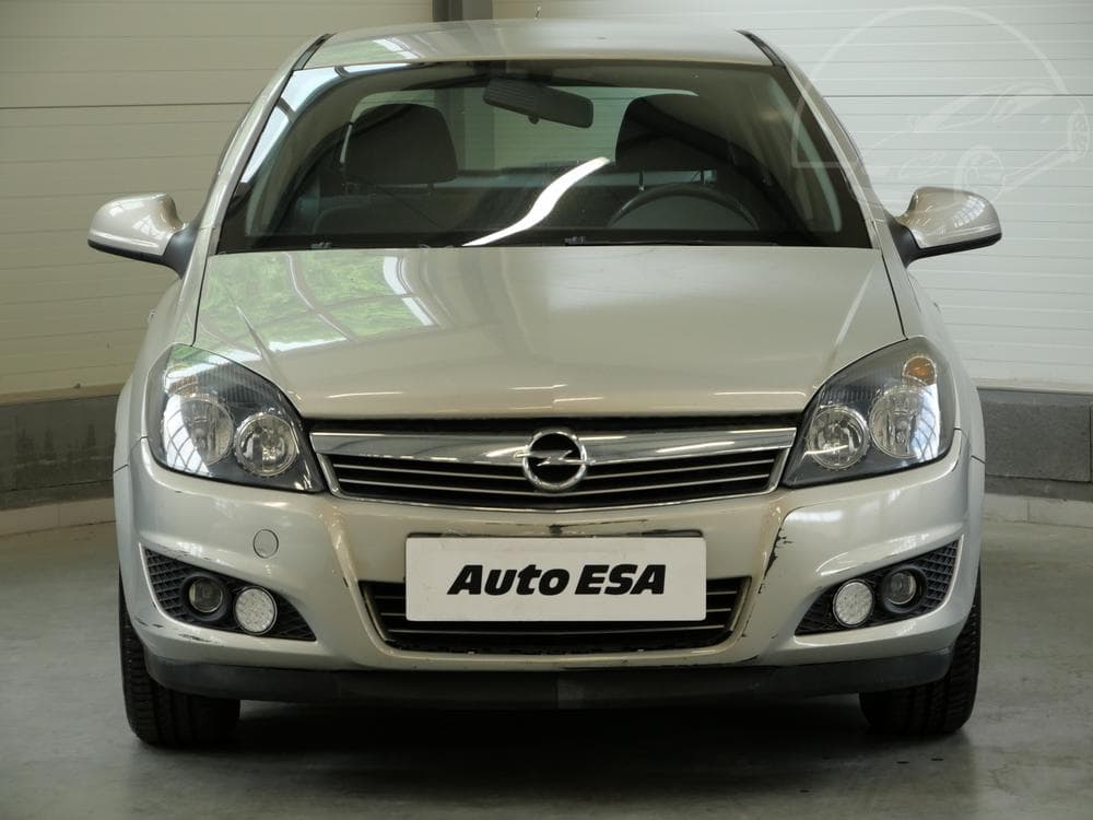 2011 Opel ASTRA - 2