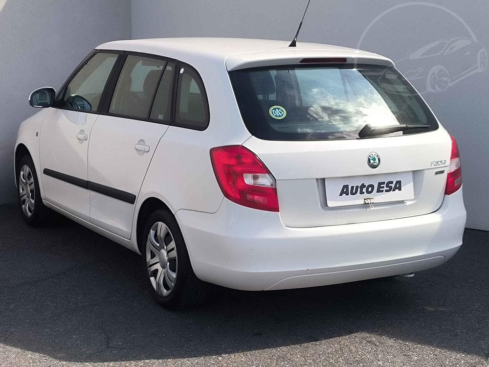 2011 Škoda FABIA - 6