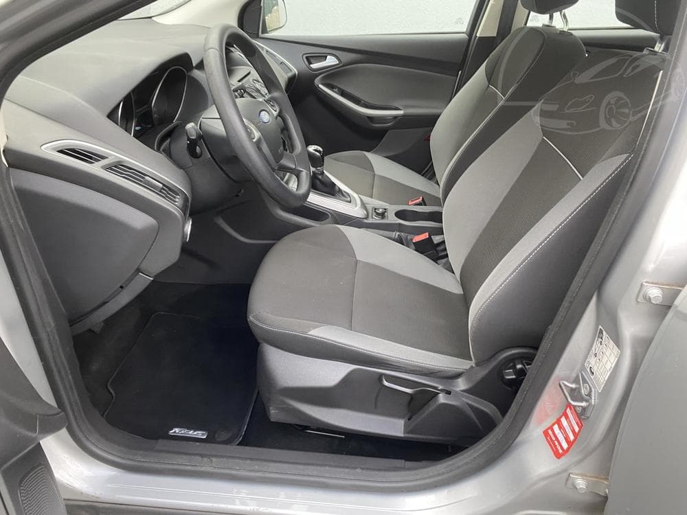2011 Ford FOCUS - 17