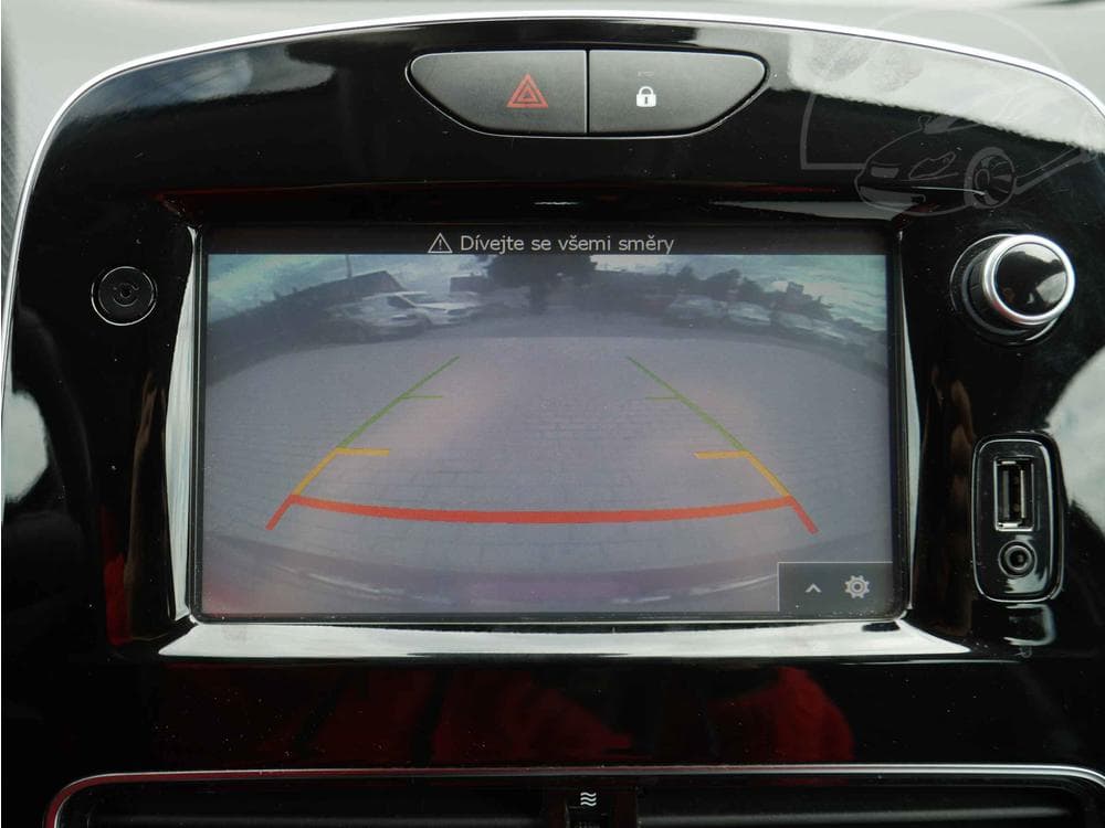 2016 Renault CLIO - 16