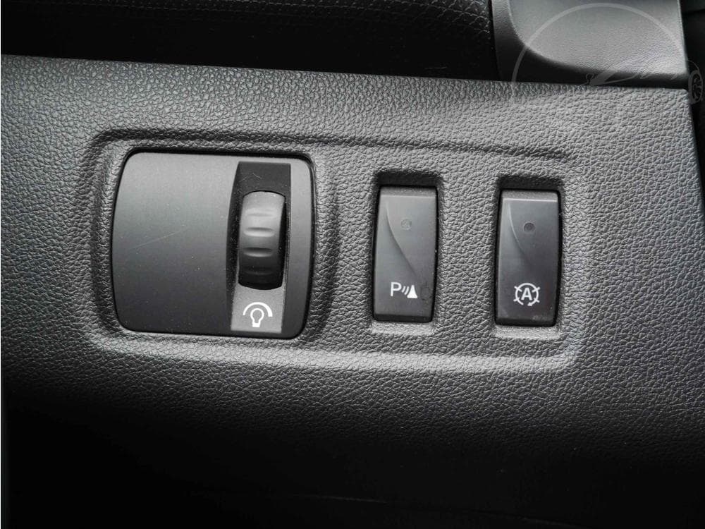 2016 Renault CLIO - 19