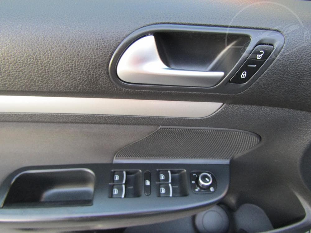 2013 Volkswagen GOLF - 11