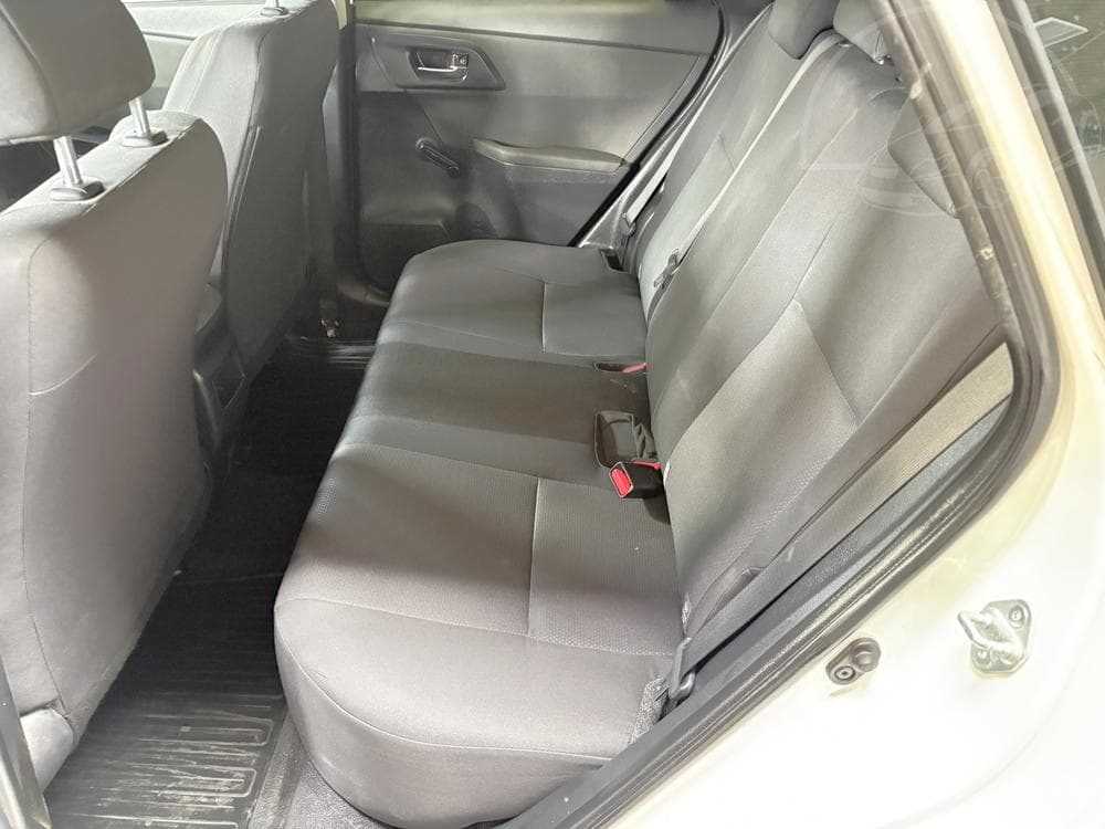 2015 Toyota AURIS - 10