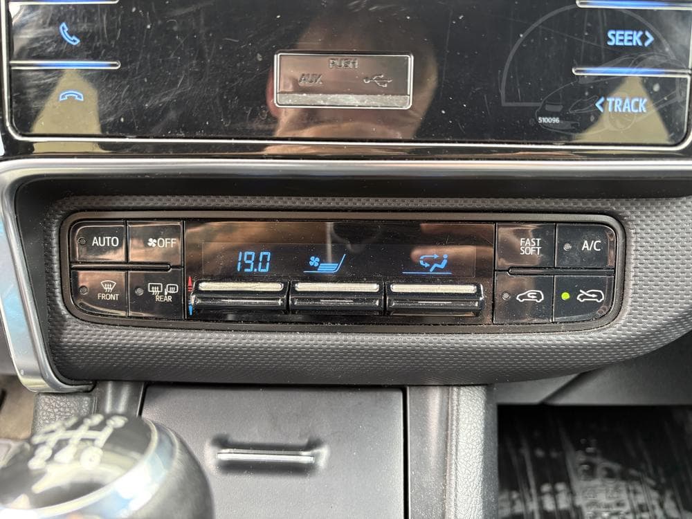 2015 Toyota AURIS - 13