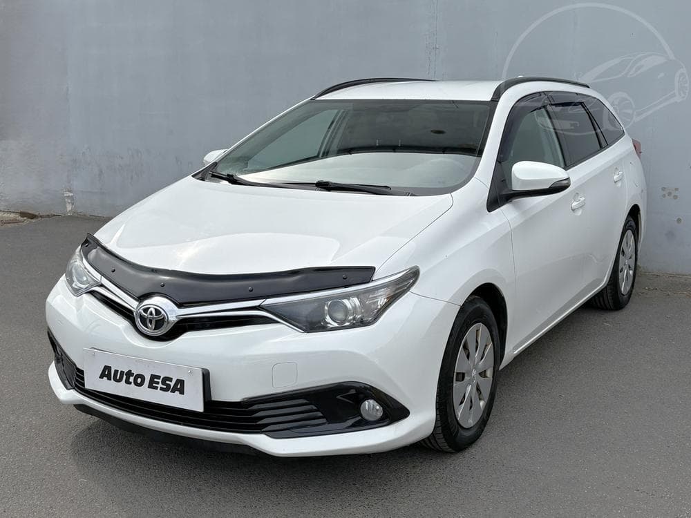 2015 Toyota AURIS - 3