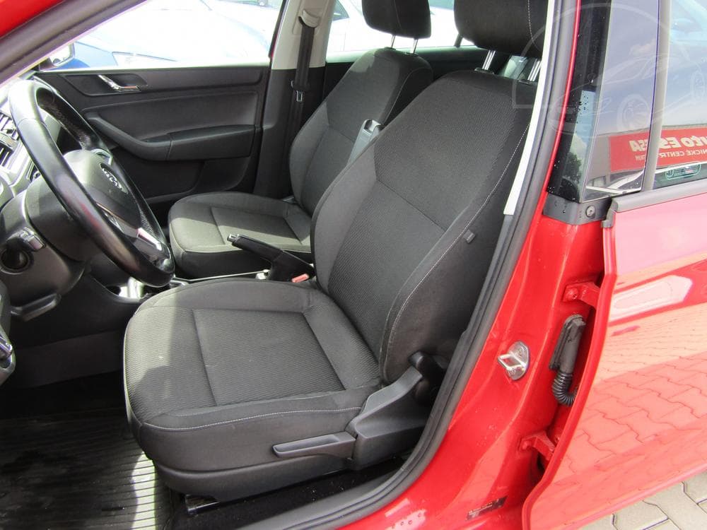 2015 Škoda RAPID - 9