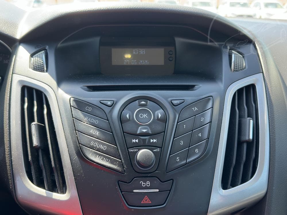 2011 Ford FOCUS - 13